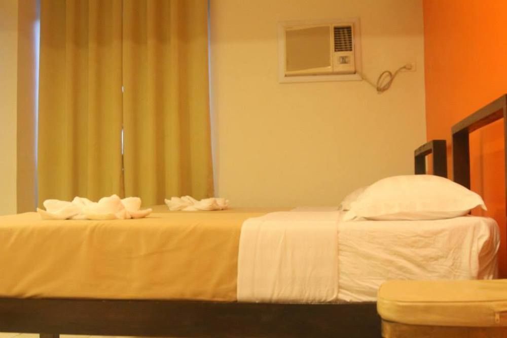 Negrense Suites Bacolod Exterior photo